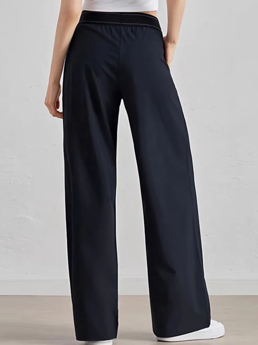Brand New ALO Yoga Black Pants 30-inch Trousers XS Size (Regular)👖🖤